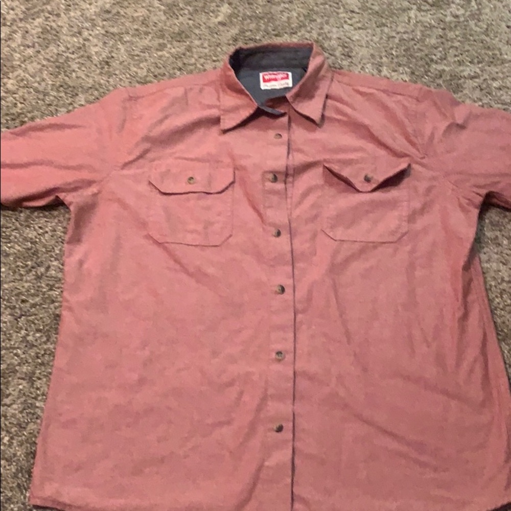 Wrangler Button up shirt size medium